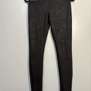 Express Women’s Small Snake like Patterned Leggings